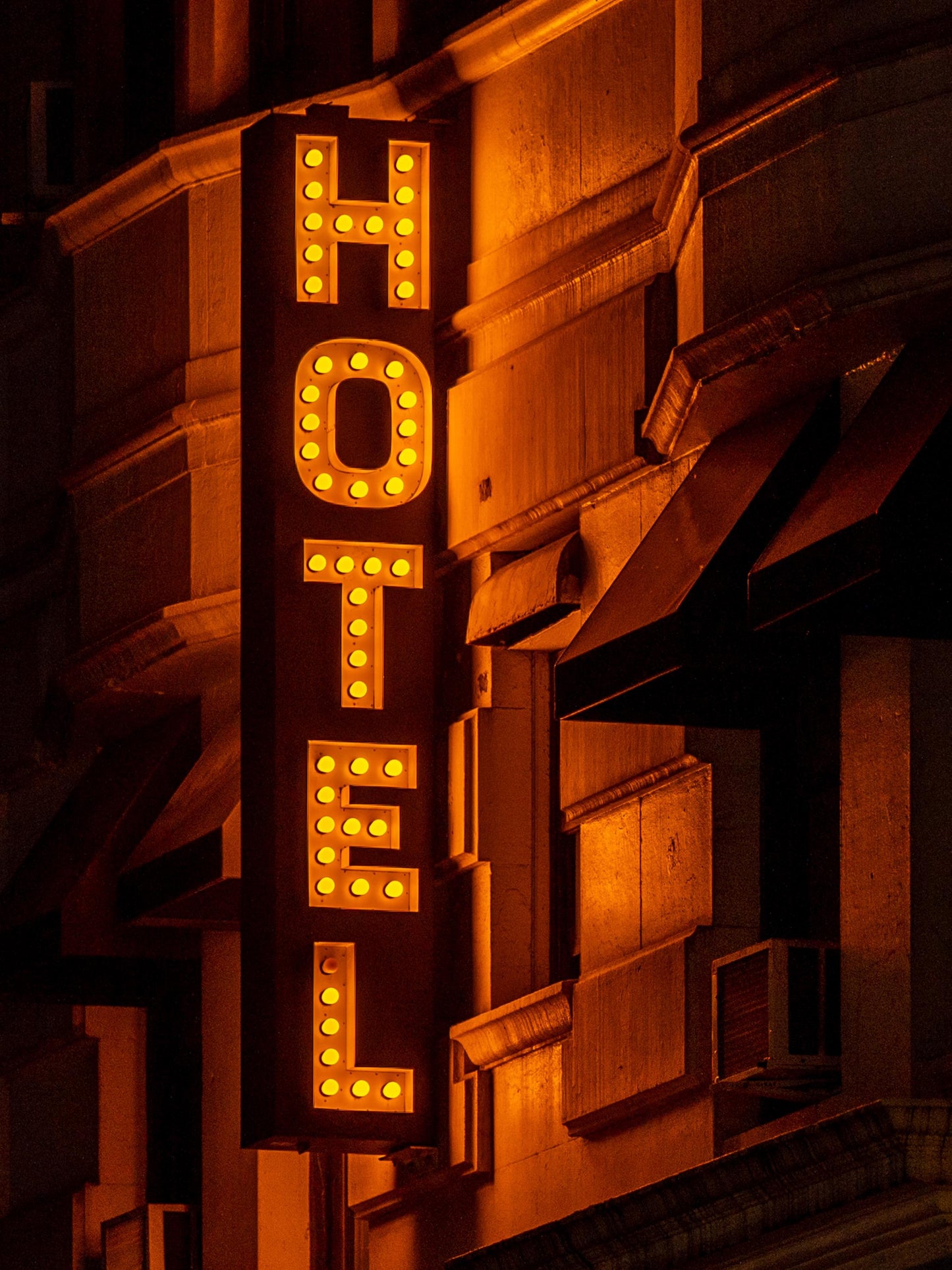 Neon Sign Photo | Manhattan New York Hotel Retro Neon Art | Americana Wall Decor Print on Premium Photo Paper, Canvas & Metal