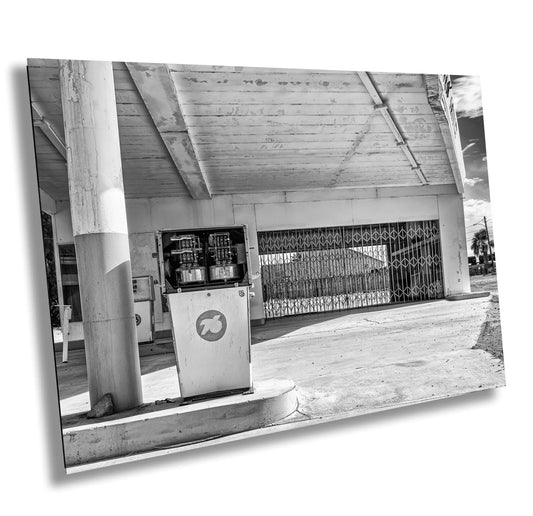 Union 76 Gas Station Photo - Route 66 Wall Art Print (Photo Paper, Canvas, Acrylic, Metal) - Vintage Needles, CA Decor for Home or Office
